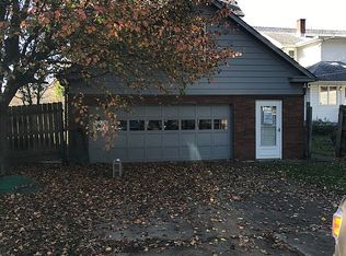 914 Cambridge Rd, Coshocton, OH 43812