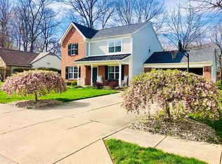 1554 Stoneybrook Grove Ln, Greenwood, IN