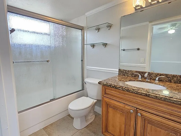 1453 Lake Crystal Dr #D — Photo 14