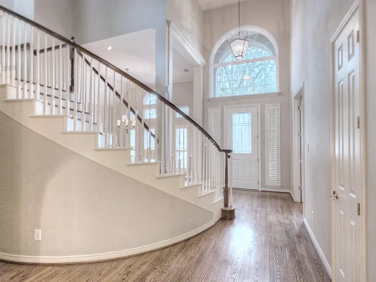 3631 Amber Hills Dr — Photo 3