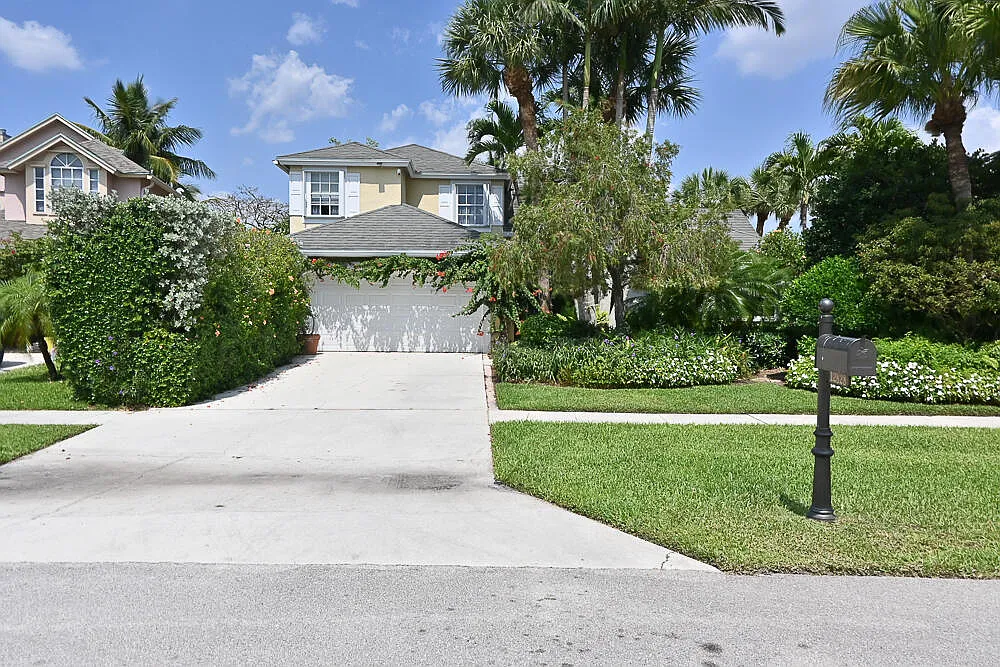 Building Photo - 12828 Meadowbreeze Dr