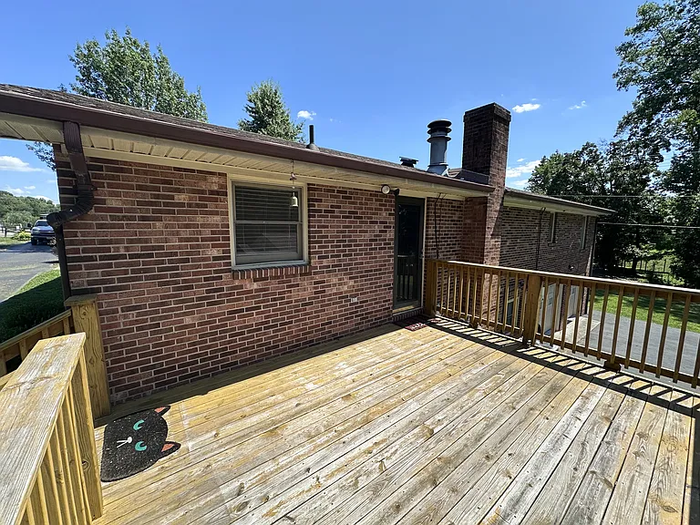 881 Little Creek Rd — Photo 30