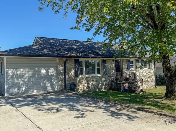 133 High Ave, Fayetteville, TN 37334