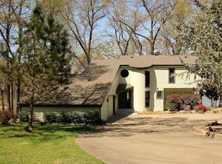 2930 Old Dike Rd, Grove, OK 74344