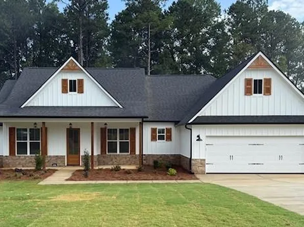 620 Presley Farm Parkway Dr, Rockmart, GA 30153