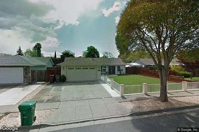 35109 Buckingham Ct photo 1