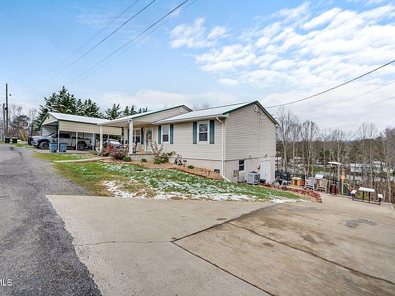 4th image of 131 Forest Rd