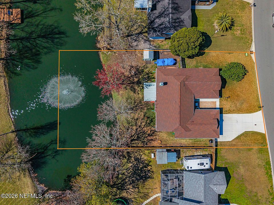 1st image of 426 HARVEST BEND Drive