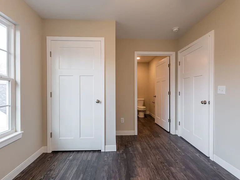 719 S. Main Ave — Photo 14