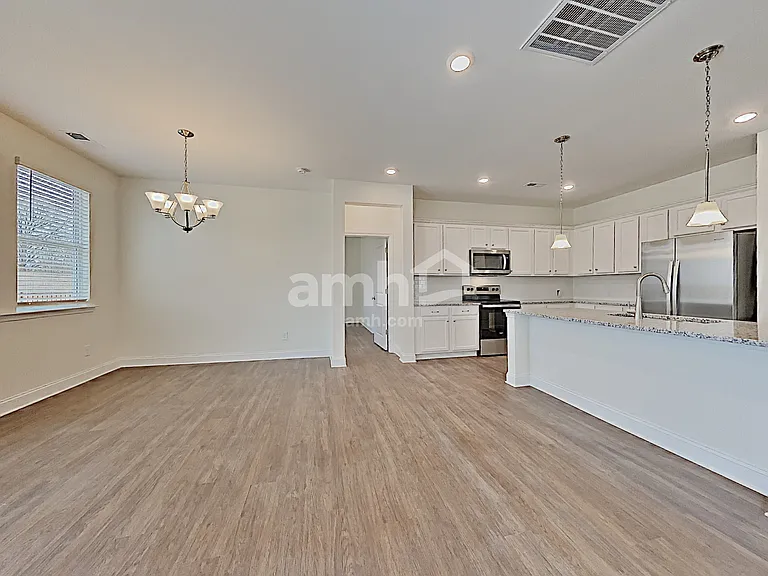 125 Hamilton Park Dr — Photo 5