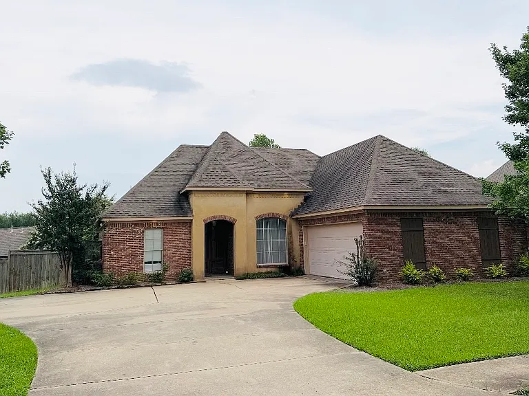 604 Salems Ct — Photo 1