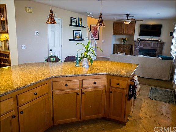 5th image of 1613 Magnolia Cir