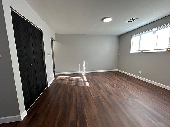 3rd image of 934 Ferndale Pl #A