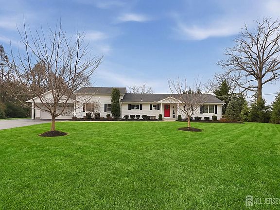 2nd image of 23 Cranbury Neck Rd