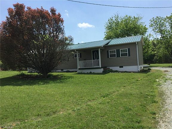 3rd image of 1591 Fisher Ferry St