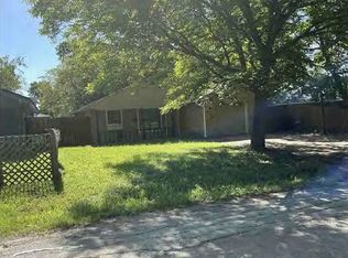 405 S Dallas St, Kaufman, TX 75142