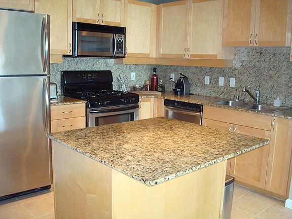 3rd image of 1240 India St Unit 1303