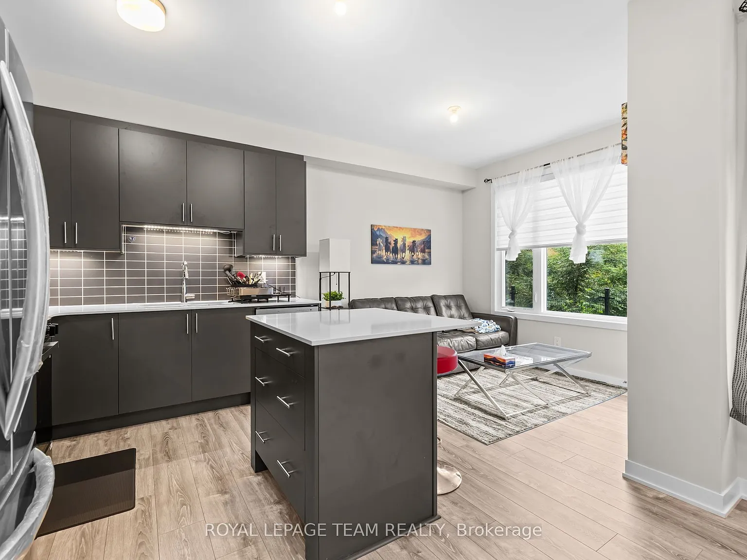 3 bed, $2,650 — Photo 4