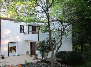 299 Earles Ln, Newtown Square, PA 19073