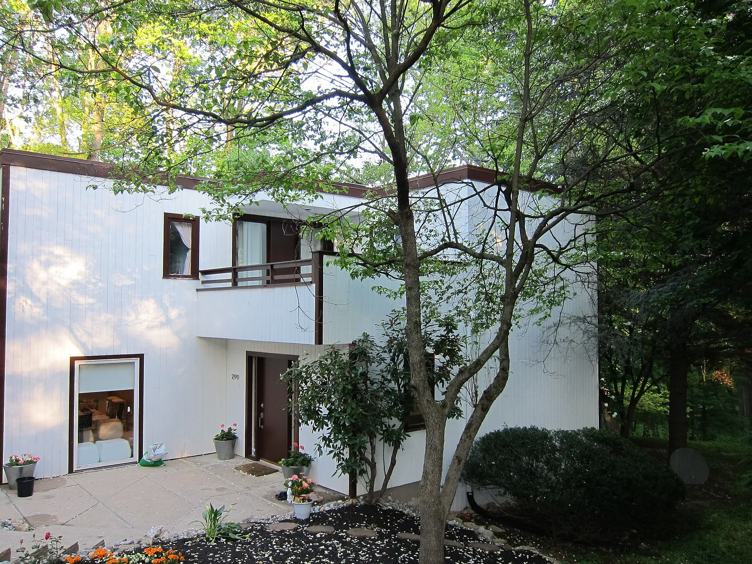 299 Earles Ln photo 1