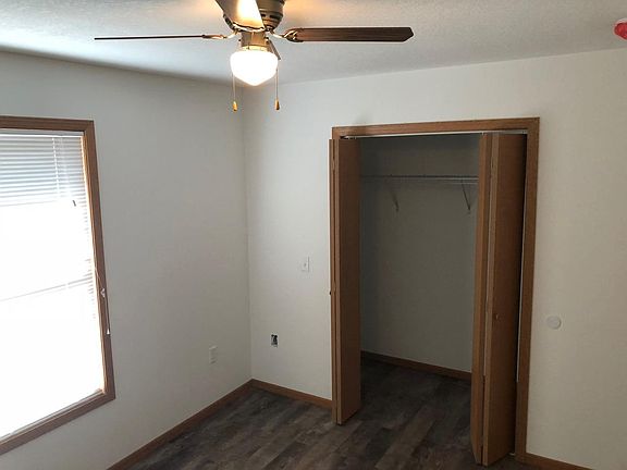 5th image of 405 E Cottonwood St #A