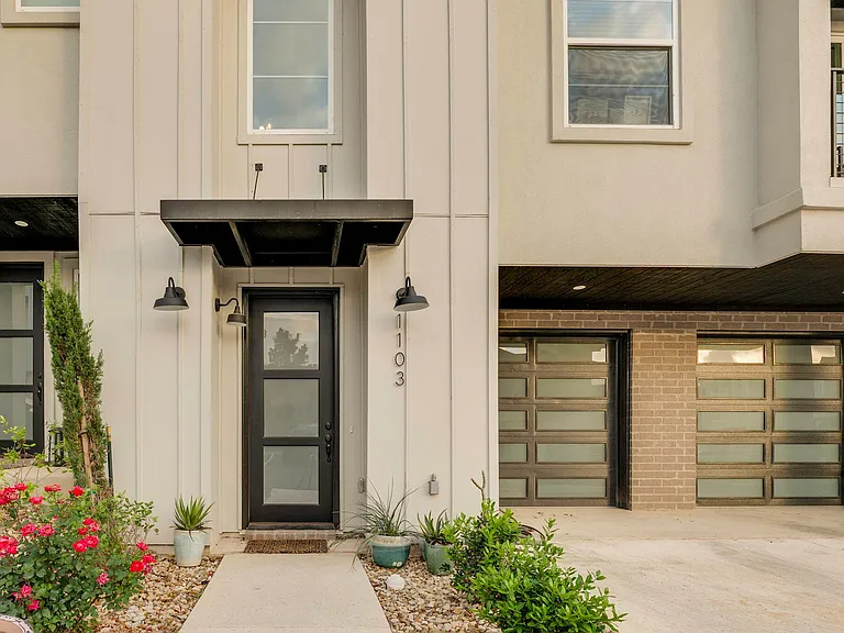 12001 Vista Parke Dr #1103 — Photo 3