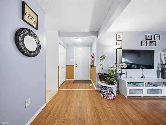 4th image of 880 Limeridge Rd E #59