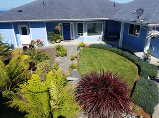 17328 Holmes Dr, Brookings, OR 97415