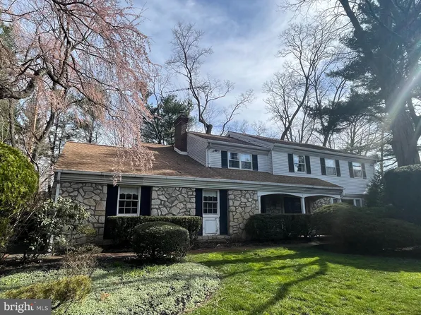 2 Canal Run E, Washington Crossing, PA 18977