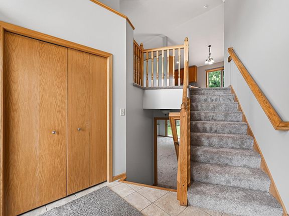 4th image of 23454 Arrowhead St NW