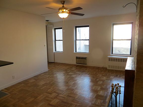 2nd image of 87 Saint Marks Pl APT 3C