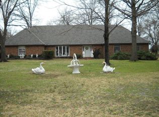 1956 E Fairview Ave, Carthage, MO 64836