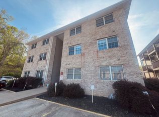 121 Creekside Dr, Morgantown, WV 26508