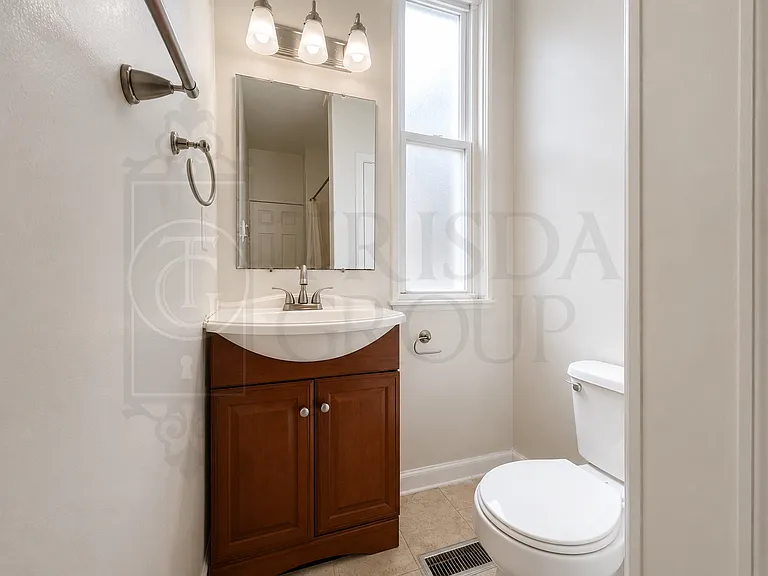 514 Southern Ave — Photo 10