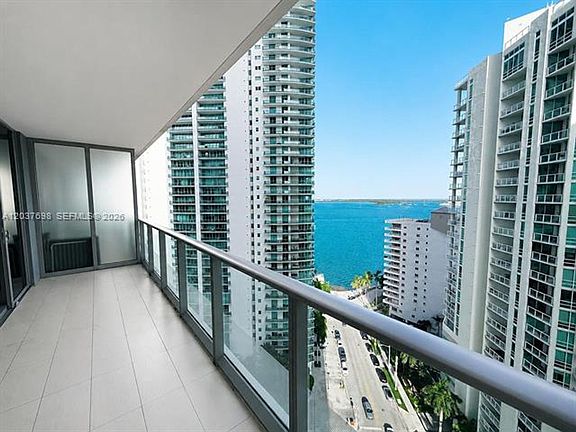 4th image of 1300 Brickell Bay Dr #Cu-1904