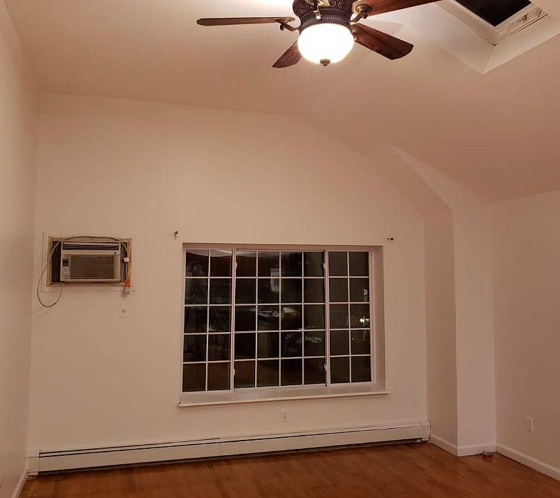 2nd image of 2216 Saint Raymond Ave APT 3
