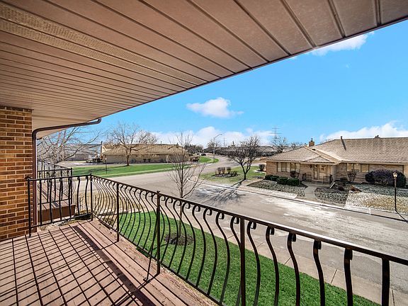 3rd image of 10934 Colorado Ct