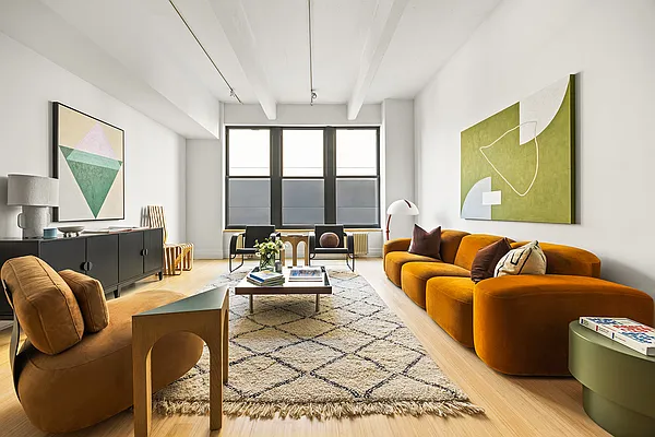 Living room, photo 1