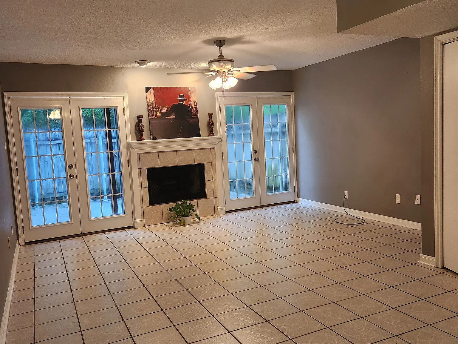 2 bed, 1.5 bath, 1150 sqft, $1,200 — Photo 1