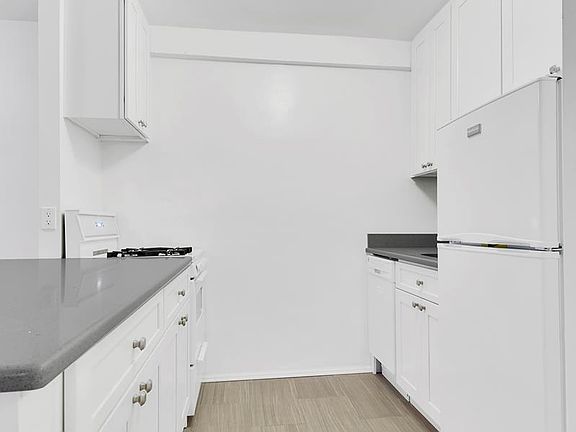 2nd image of 35-20 Leverich St Unit C748