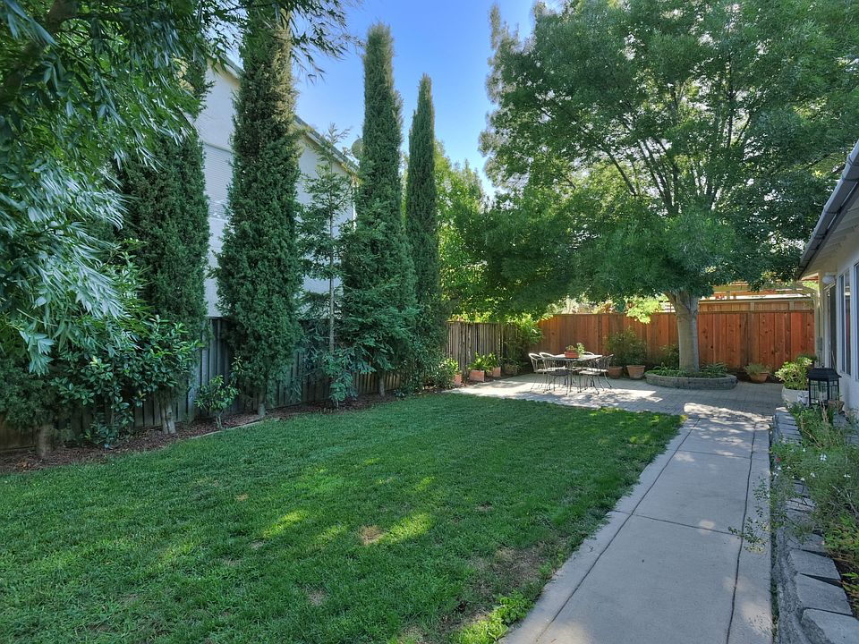 1st image of 1420 Peregrine Dr