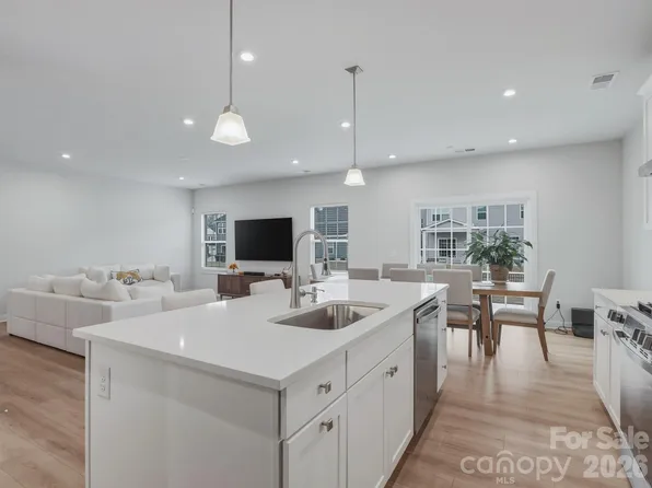 1821 Meredith Pl, Monroe, NC 28112
