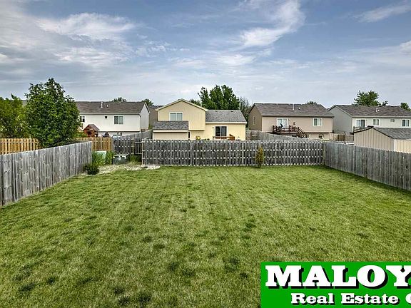 5th image of 4011 N 172nd Ave