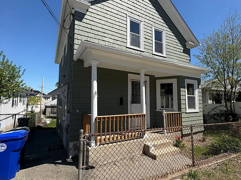 13 Clyde St — Photo 25