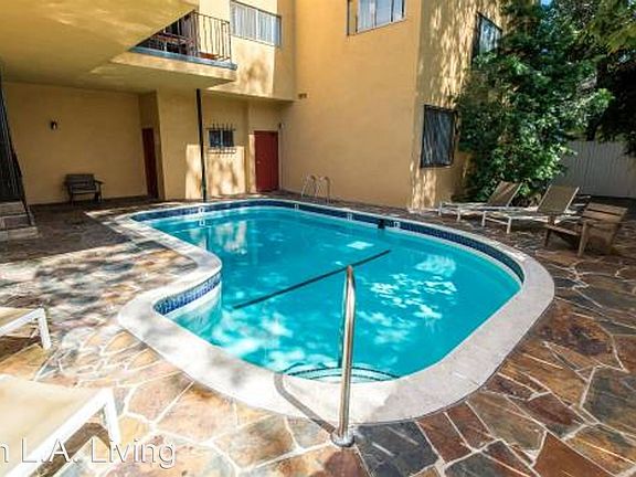 4th image of 1825 N Cherokee Ave #10275460