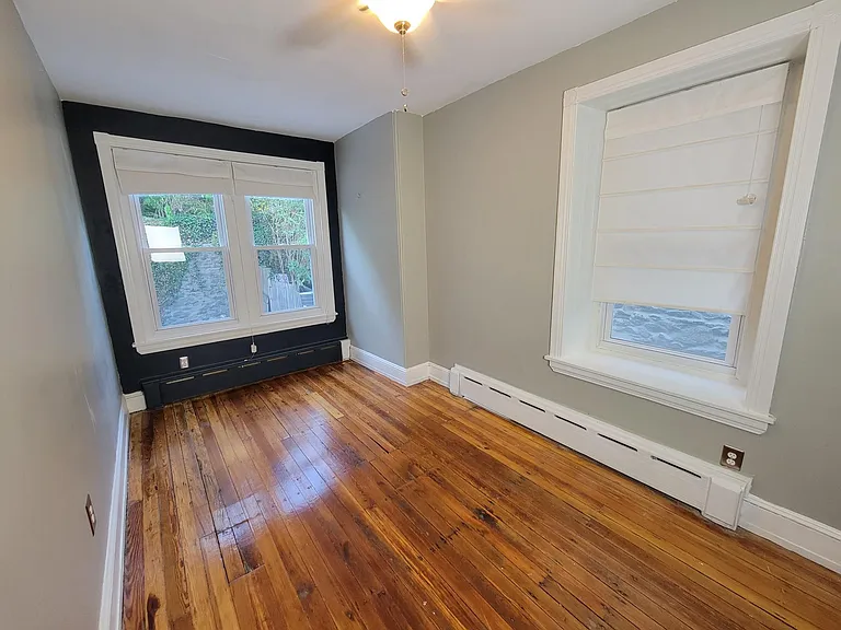 2nd Floor Bedroom 3/3