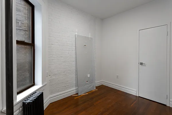 Rented by Bond New York | media 18