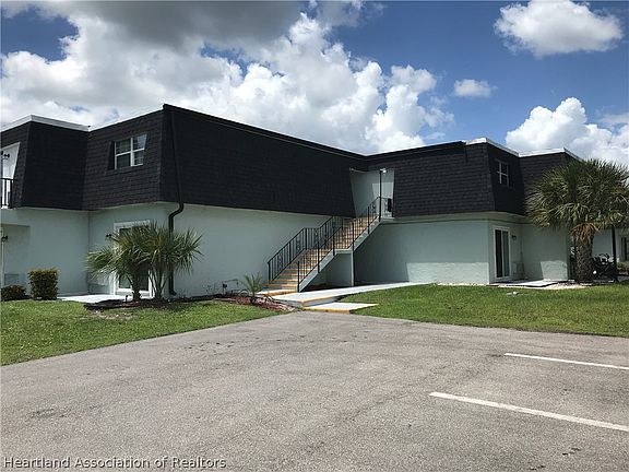 2nd image of 205 Golf Villas Ct NW