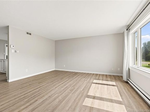 5th image of 114 Palisade Dr