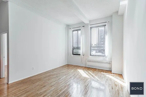 Rented by Bond New York | media 12